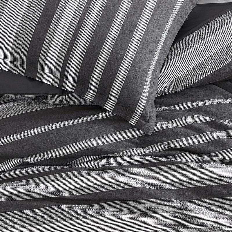 Hunter Charcoal Quilt Cover Set